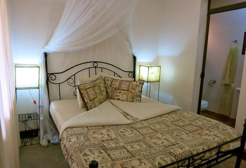 Ahadi Lodge-1